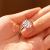 Anillo de Plata de Ley 925 con Cabeza de Toro de Cuatro Garras y Moissanita para Mujer, Anillo de Compromiso, Anillo de Boda, Fábrica de Transmisión en Vivo, Versátil, Lujo Ligero, Diamante de Moda