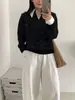 Suéter de punto de dos piezas con bloques de color y cuello de contraste, nueva colección otoño/invierno 2026, elegante y sofisticado top de punto con lentejuelas para mujer