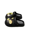 Tamancos de EVA estilo Birkenstock de verão, com sola grossa, confortáveis e duráveis, chinelos casuais fechados para mulheres, adequados para uso ao ar livre, com designs DIY de maçã e estrela