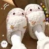 Lindas zapatillas pequeñas de lana para mujer, cálidas de invierno para el hogar, suela suave antideslizante, suela gruesa, punta cerrada, zapatillas de algodón para uso en interiores