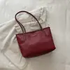 Bolso Tote Grande con Relieve para Mujer 2026 Otoño Nuevo Estilo Moda Versátil de un Solo Hombro para Debajo del Brazo Bolsa Grande para Viajes