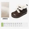 [Sapatos Peludos] Sapatos de Algodão Snafy para Meninas Botas de Algodão Infantis Novo Estilo Inverno 2025 Sapatos Peludos para Meninas Pequenas com Mais Veludo