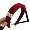 Diadema Roja de Atmósfera de Año Nuevo con un Toque de Lujo, Diadema de Borde Ancho, Exquisito Pasador Triangular para la Parte Trasera de la Cabeza, Accesorio para el Cabello para Mujeres