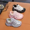 Zapatillas deportivas para niños de primavera y otoño, antideslizantes, casuales, versátiles, de moda, zapatos funcionales para niños pequeños, suelas blandas, esenciales para la vuelta al cole