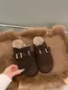Pantuflas de Media Caña Peludas Baotou para Mujer Estilo Nuevo 2026 Otoño/Invierno Uso Exterior Zapatos Birkenstock para Mujer Cálidas con Forro Polar Adicional Pantuflas de Algodón Versátiles