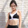 Nuevo sujetador deportivo de yoga y fitness de color contrastante, espalda descubierta, push-up, a prueba de impactos, para correr, venta al por mayor