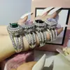 Anel Luxuoso e Sofisticado de Zircônia Cúbica para Mulheres, Joia Exquisita de Yiwu, Design de Nicho, Atacado Transfronteiriço R4898