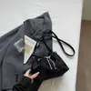 Estilo Nuevo Primavera y Verano Bolso de Mano Personalizado Urbano Simple Plegado Bolso Cubo de Moda Versátil Dulce Elegante Bolso Cruzado con Cadena