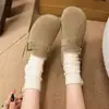 Botas de inverno femininas estilo Birkenstock retrô, totalmente fechadas e com forro de fleece, nova coleção 2026, sapatos de algodão slip-on, sapatos fofos, botas de neve espessas e quentes