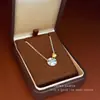 Collar de Flor Dorada para Mujer, Cadena Retro para Clavícula, Collar Sencillo y Elegante Incrustado de Diamantes, Regalo de San Valentín, Electrochapado en Oro Real