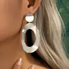 Pendientes de aro grandes geométricos exagerados de moda estilo europeo y americano para mujer, pendientes para adelgazar la cara, pendientes redondos para toma callejera de temperamento