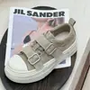 Zapatos Blancos de Suela Gruesa con Velcro para Mujer Estilo Otoño 2026 Malla Transpirable Versátiles que Aumentan la Altura Moda Casual Zapatos de Plataforma