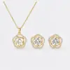 Cadena para Clavícula Versátil Floral Simple Estilo Coreano y Japonés con Incrustaciones de Circonita, Collar Colgante Fresco y Delicado para Mujer, Venta al por Mayor Directa de Fábrica