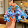 Llavero Colgante de Dibujos Animados Stitch Lindo y Divertido para Pareja Mochila Coche Decoración de Llavero Pequeño Regalo Venta al por Mayor