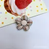 Acessórios Florais Pequenos Coloridos com Padrão de Linhas Múltiplas Acessórios de Cabelo para Crianças Roupas de Boneca DIY Decoração de Bolsa