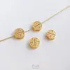 Retención de Color Fuerte Chapado en Cobre con Oro Real, Diseño Tallado Hueco Mate con las Palabras Ruyi, Xifu, Jile, Cuentas Espaciadoras, Bola de Flor Accesorios para Pulsera DIY