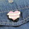 Broche de amor de carta criativa europeia e americana não seja uma fábrica de origem de roupas de crachá de gota de óleo de liga de zinco Dick