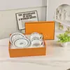 Juego de Taza y Platillo para Café de Porcelana de Hueso con Patrón de Cadena, Taza y Platillo de Cerámica de Lujo Ligero Estilo Europeo, Caja de Regalo para Té de la Tarde en Casa Venta al por Mayor