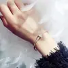 Pulsera de Acero de Titanio con Diamantes Redondos Pulsera de Gama Alta ins Diseño de Nicho Estilo Frío Simple Joyería Estilo Coreano Personalidad