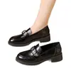 Mocasines con hebilla de rosa para mujer, nueva colección otoño 2026, estilo británico retro, sin cordones, zapatos pequeños de cuero versátiles para mujer