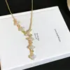 Elegante y lujoso collar de trébol de seis hojas estilo coreano para mujer, cadena para la clavícula con borla moderna y versátil, accesorio transfronterizo más vendido