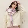 Bufanda de cuadros para hombre y mujer, chal para parejas, versión coreana de otoño e invierno, venta al por mayor de fábrica, cachemir sintético, suave, ceroso, cómodo, colores completos