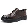 Nuevos zapatos de vestir formales para hombre de cuero de piel de vaca de primera calidad, con suela gruesa, ligeros, casuales, modernos, con cordones para hombre
