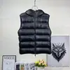 Colete de Penas Moncler de Alta Qualidade Fosco Brilhante com Capuz Outono/Inverno Unissex Solto Espessado Sem Mangas Simples Cor Sólida
