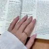 Anillo Geométrico Hueco con Patrón de Ola de Plata Pura S999, Diseño de Nicho, Simple y Versátil, Lujo Ligero, Anillo Apilable para Dedo Índice, Ajustable