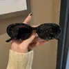 Óculos de sol de armação branca oval Óculos de sol côncavos europeus e americanos Mulher Big Face proteção solar olho de gato de alta qualidade em emagrecimento