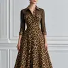 Vestido Feminino Longo Estampado de Leopardo com Gola Reversível e Mangas Longas, Nova Moda Europeia e Americana Transfronteiriça Outono/Inverno 2026