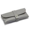 Estuche para gafas de fábrica en stock, estuche para gafas de cuero negro, hebilla de PVC con clavos, bolsa suave, estuche para gafas de sol, estuche para gafas de sol imprimible