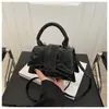 Bolsa Feminina Transfronteiriça com Toque de Luxo, Cor Sólida, Bolsa de Ombro Simples, Novo Modelo 2026, Bolsa de Mão Versátil, Bolsa Quadrada Pequena Transversal, Comércio Exterior