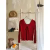 OEM2026 Otoño Nuevo Estilo Coreano Moda Diseño Elegante Corte Ajustado Cuello en V Torcido Manga Larga Suéter de Punto
