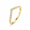 Anillo de boda estilo europeo y americano, modelo nuevo con pequeños diamantes microincrustados de 1.5 mm, anillo de diamante semicircular en forma de V para mujer, anillo de plata 925 con moissanita