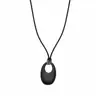 Collar con colgante ovalado de cordón de cuero estilo coreano, estilo minimalista y genial, cadena para suéter de otoño e invierno, accesorio versátil de nicho de alta gama