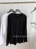 Camiseta de Manga Larga de Algodón 100% Estilo Japonés con Botones Sencillos para Mujer, Ligera y Relajada, Camiseta Base Holgada para Verano y Otoño 2025