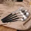 370 Negro Plateado Dibujo de Alambre 304 Mango Cuadrado Acero Inoxidable Cuchillo y Tenedor Juego de Tres Piezas Suministros de Cocina Transfronterizos Cuchara de Sopa Tenedor de Dos Dientes