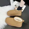Botas de Nieve Campus de Suela Gruesa para Mujer, Nuevo Modelo de Invierno, que Aumentan la Altura, Forradas de Felpa, Engrosadas, a Prueba de Frío, Zapatos de Algodón Cálidos para Mujer, Directo del Fabricante