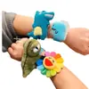 Mascota Boda Lanzamiento Pulsera Linda Pareja Pat Boda Regalo Creativo Peluche Dibujo Animado Anillo a Presión para Niños