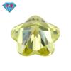Huagang Gem Flor de Ciruelo Pentagonal Amarillo Oliva Zircón Piedra Desnuda Piedra Blanca Artificial Anillos de Gemas CZ Joyería Piedra Principal Diamante