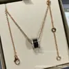Collar Baoge Primavera Hombre Rojo Mismo Estilo Borde Cerámico Diamante Cintura Grande V Oro CNC Precisión Plata 925 Grueso Chapado 18K