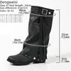 Botas de Couro Retro com Tachas Bico Fino Nova Coleção Primavera/Verão 2026 Franja Picante Salto Bloco Preto Fivela de Metal Botas Femininas Soltas