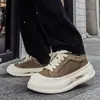 Zapatos Casuales de Suela Gruesa para Hombre Tendencia Estilo Hong Kong Zapatos para Senderismo y Viajes Cotidianos Otoño e Invierno Estudiantes Jóvenes de Caña Baja Zapatos Deportivos Tipo Pan