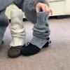 Botas Curtas Retro Francesas com Laço e Salto Grosso 2026 Outono e Inverno Novo Estilo Coreano Botas Meia Botão Elegantes e Versáteis