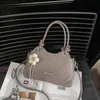 Nuevo bolso tipo cubo minimalista de gran capacidad para otoño/invierno para mujer, nuevo bolso tote 2026, bolso de hombro y bolso cruzado versátil