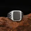 Anillo de Alta Gama Yanyu: Popular Anillo Cuadrado Negro de Circonita para Hombre, Abierto Ajustable Estilo Vintage, Directo del Fabricante