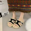 Nuevas pantuflas sin cordones de punta abierta para otoño e invierno, zapatos peludos, diseño para mujer, cómodos para uso en casa, de suela plana, adecuados para usar al aire libre, estilo nicho