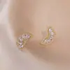Aretes para Mujer, Aretes de Flor Corazón con Circonita Micro-pavimentada de Cobre, Nueva Moda de Nicho, Diseño Simple, Joyería de Temperamento y Versátil