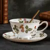 Xícara de Café Requintada de Alta Qualidade, Xícara de Chá da Tarde com Flores, Sensação de Luxo, Alto Valor Estético, Luxo Discreto, Caixa de Presente de Nicho, Cerâmica Porcelana de Osso